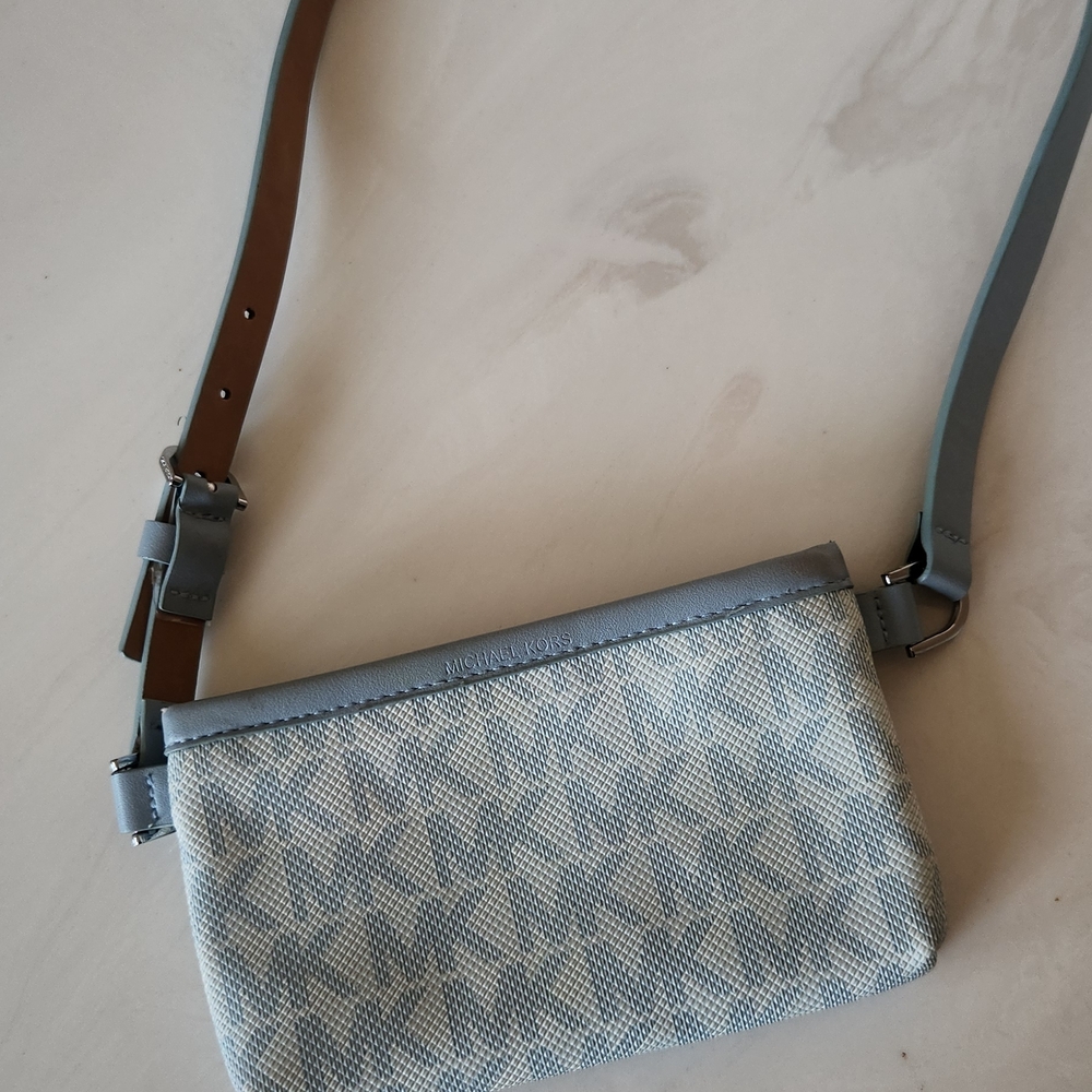 Michael Kors Blue and Tan Crossbody Bag - Picture 6 of 6